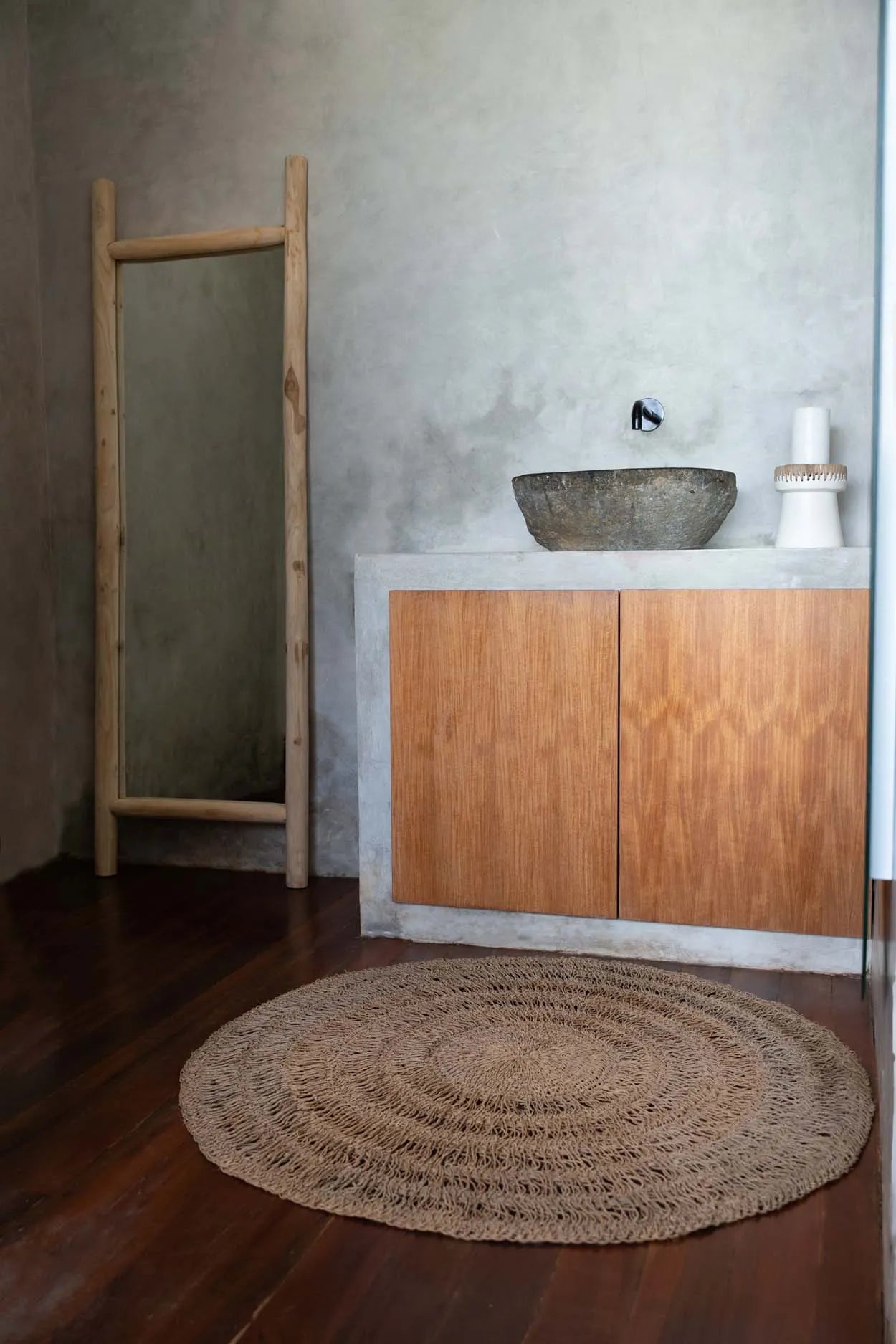 the-island-dressing-room-mirror-natural