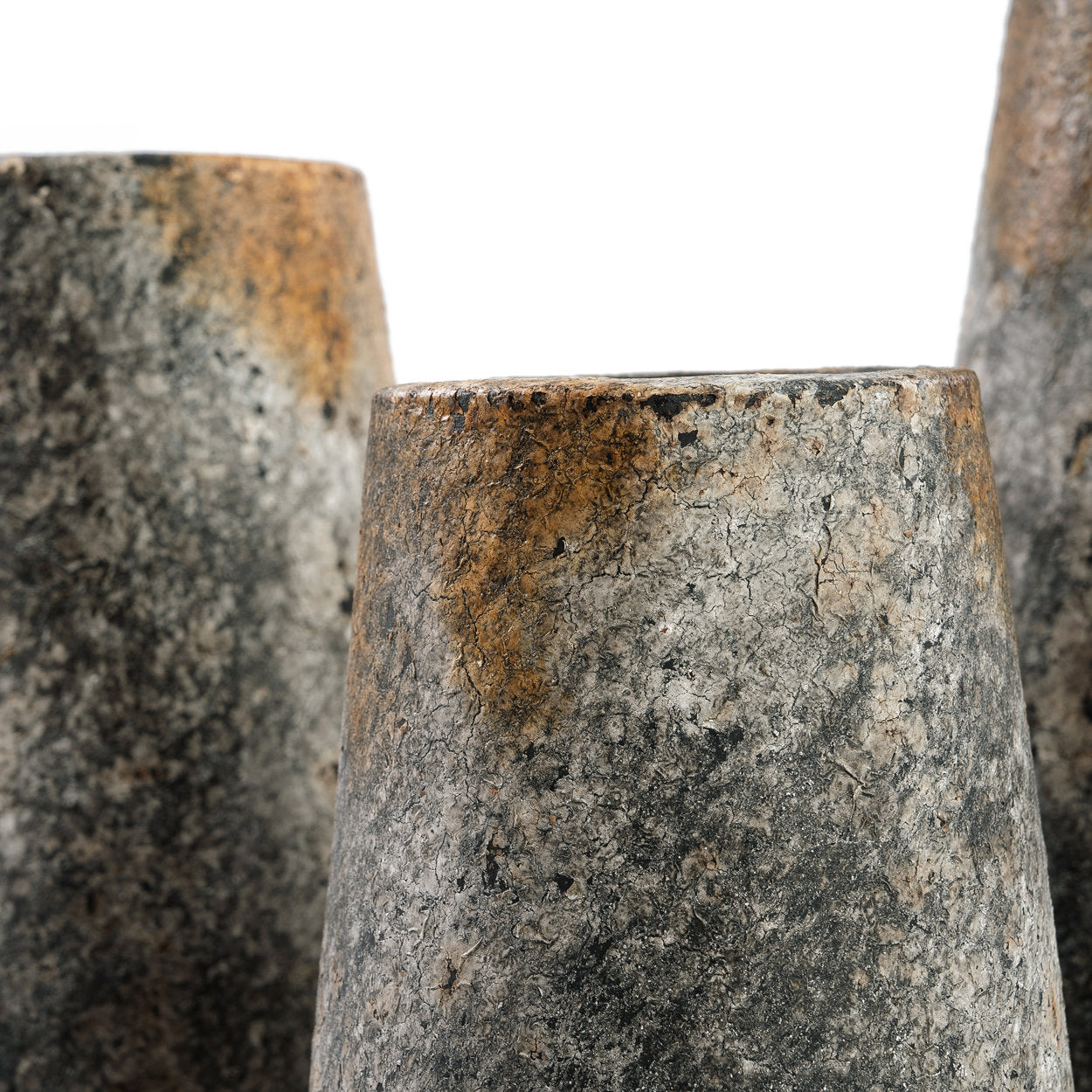 the-spooky-vase-antique-grey-m