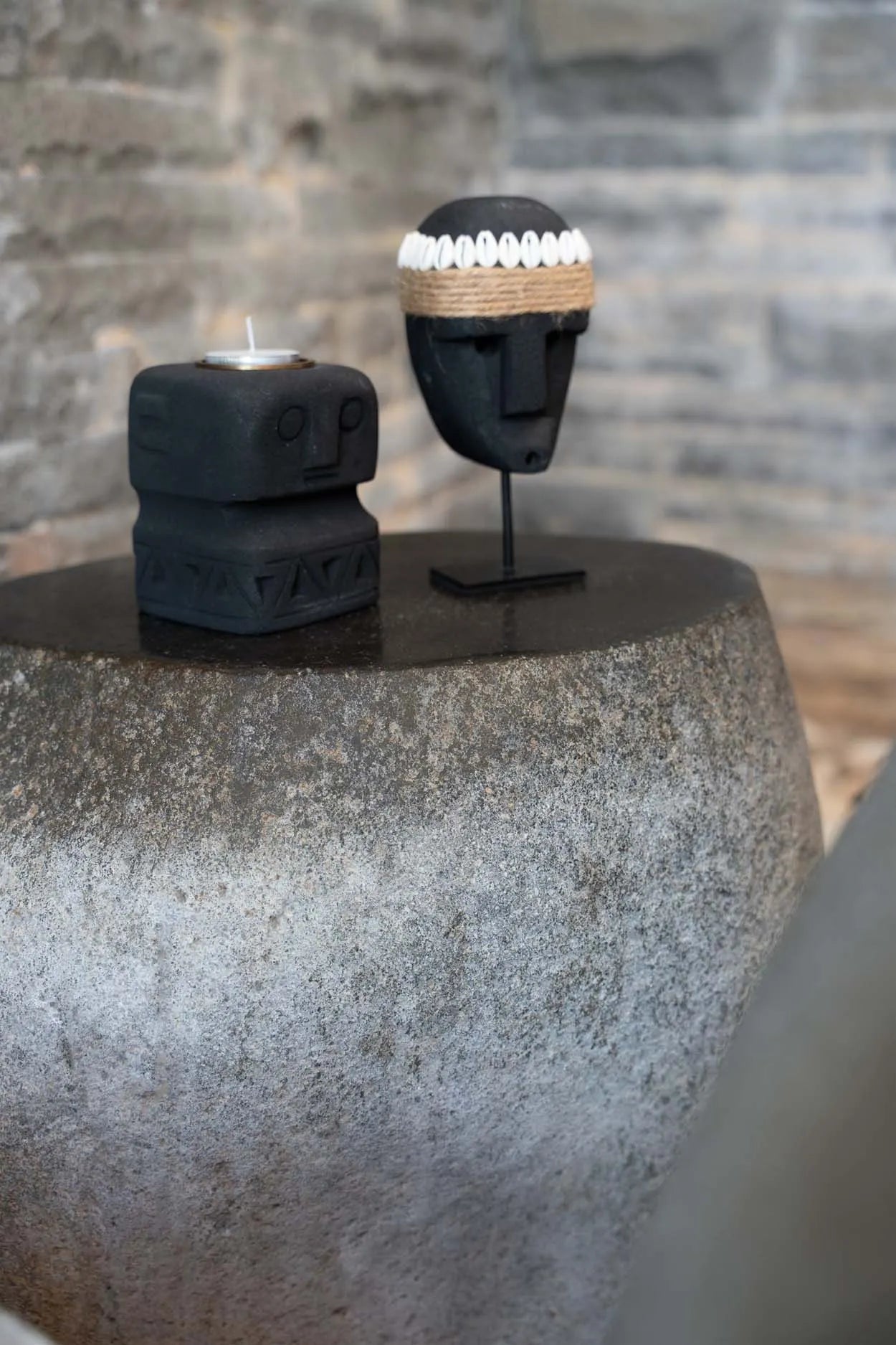 the-sumba-stone-35-on-stand