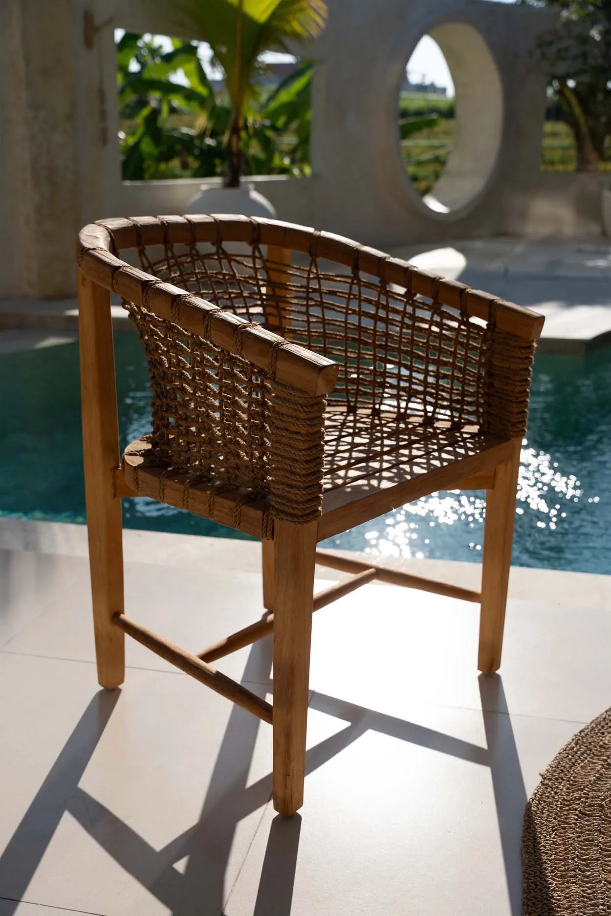 the-tugu-dining-chair-outdoor