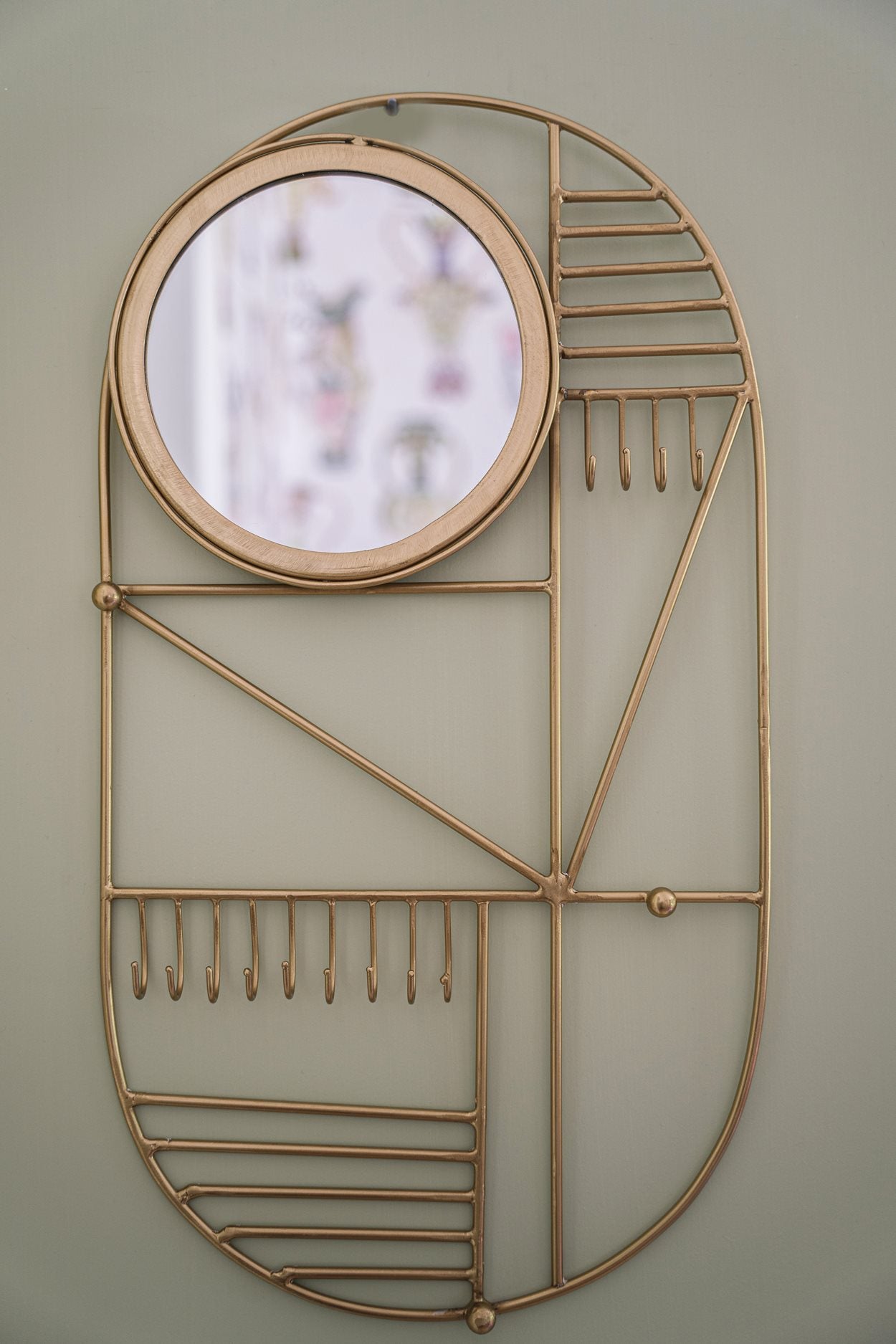 the-do-i-look-pretty-wall-hanger-brass