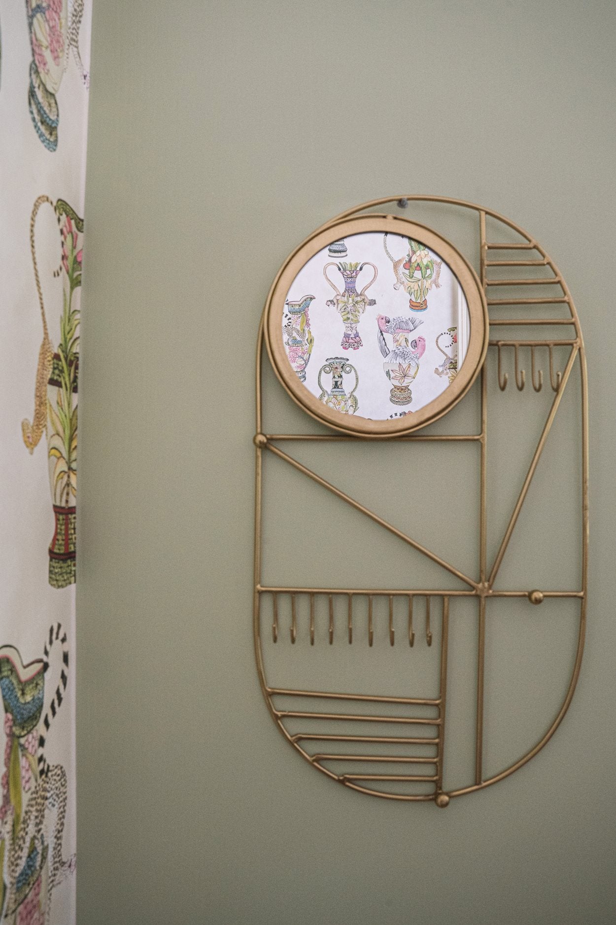 the-do-i-look-pretty-wall-hanger-brass