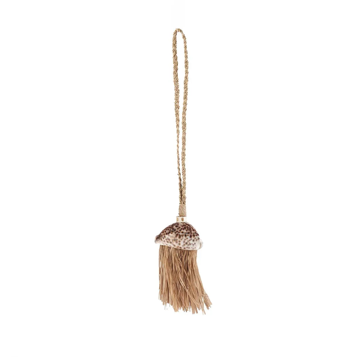 the-raffia-lupina-tassel-natural