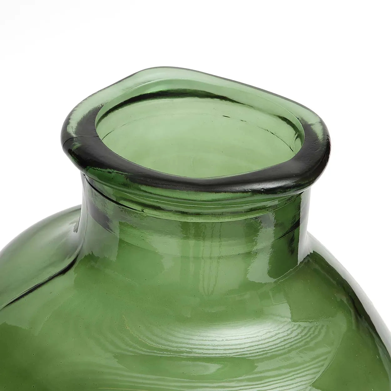 the-yugang-vase-green