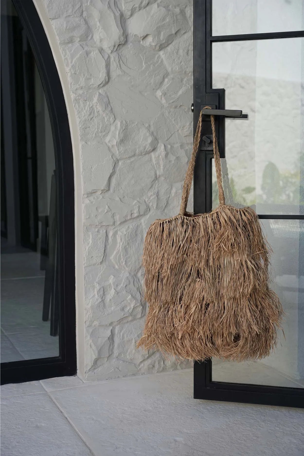 the-raffia-bahamas-tote-natural