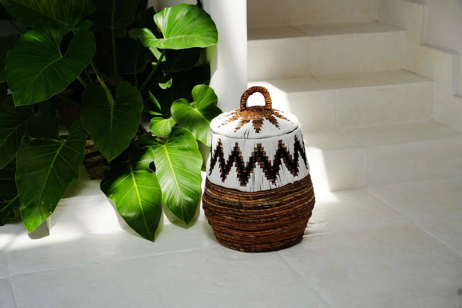 the-little-bay-beach-basket-natural-white-s