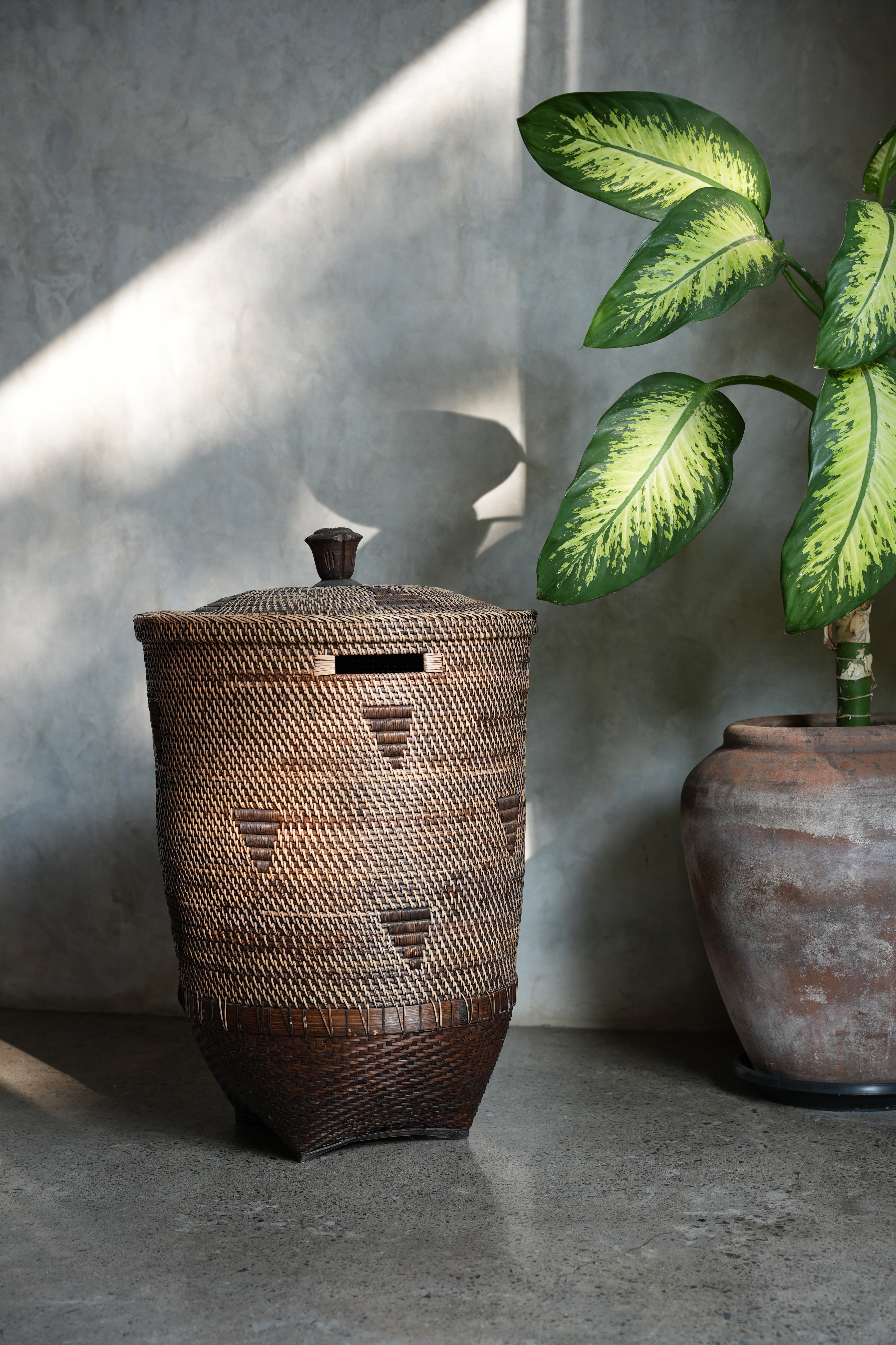 The Colonial Laundry Basket - Natural Brown - XL