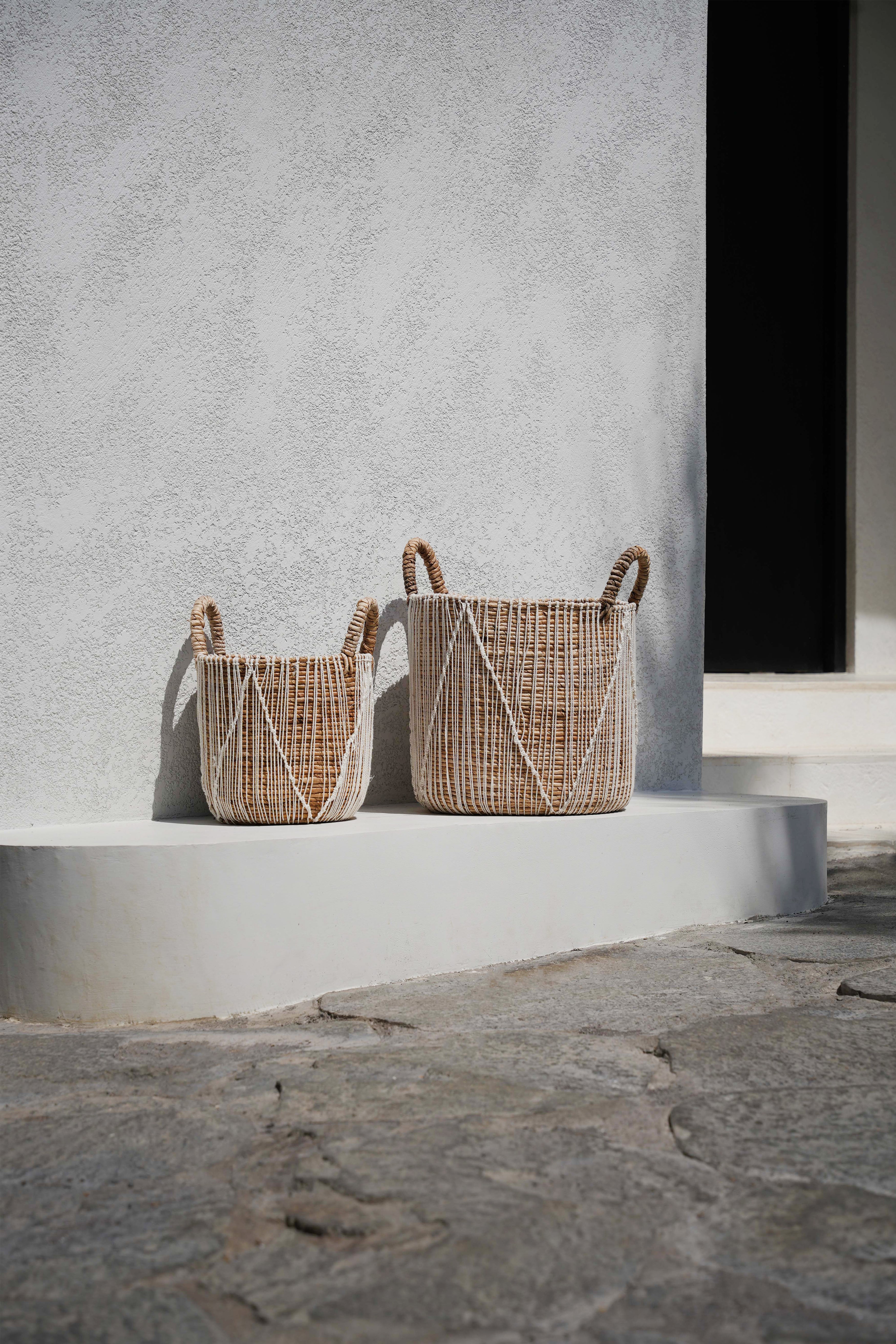 The Straight Stitched Macrame Basket - Natural White - S