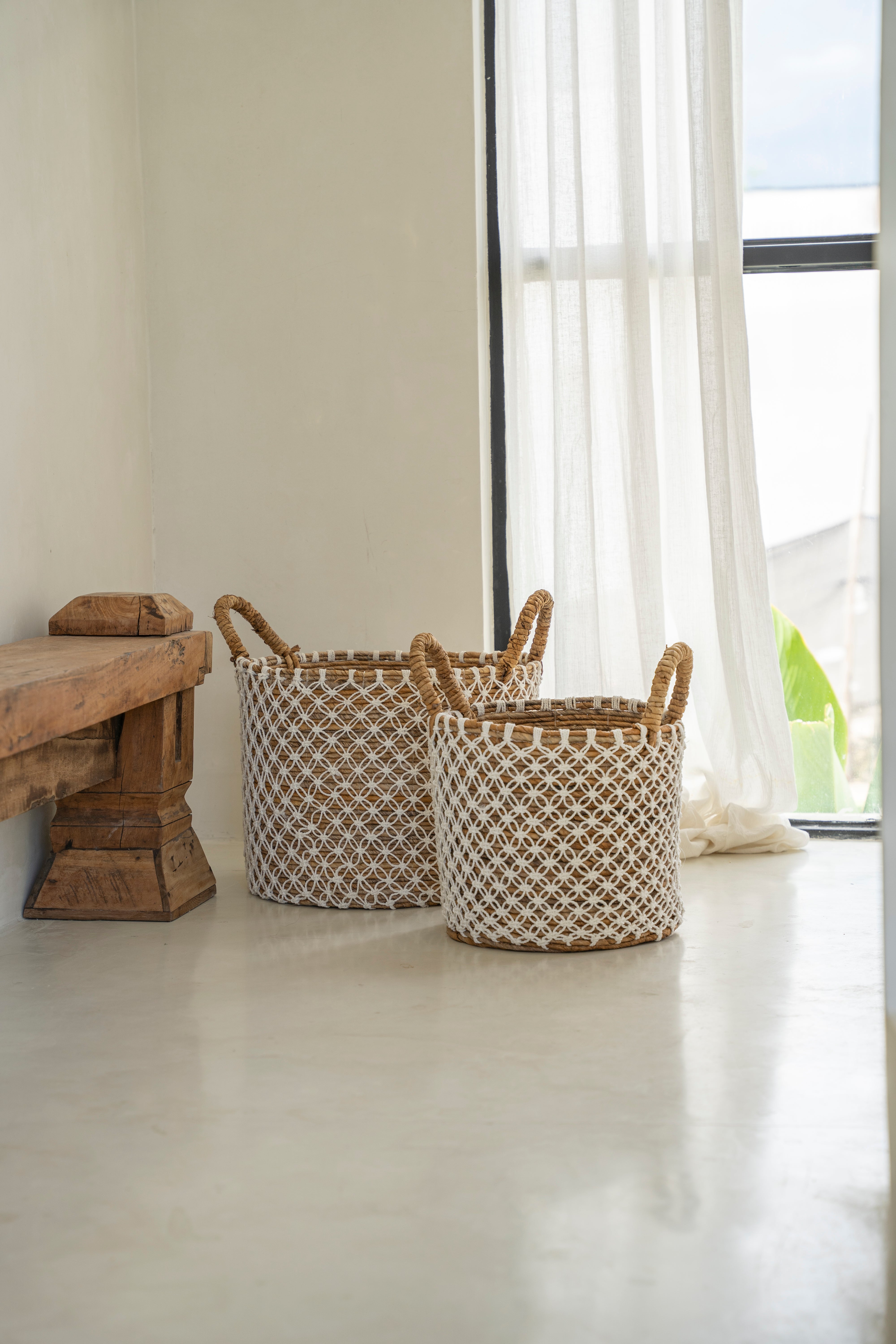 The Crossed Stitched Macrame Basket -Natural White - L