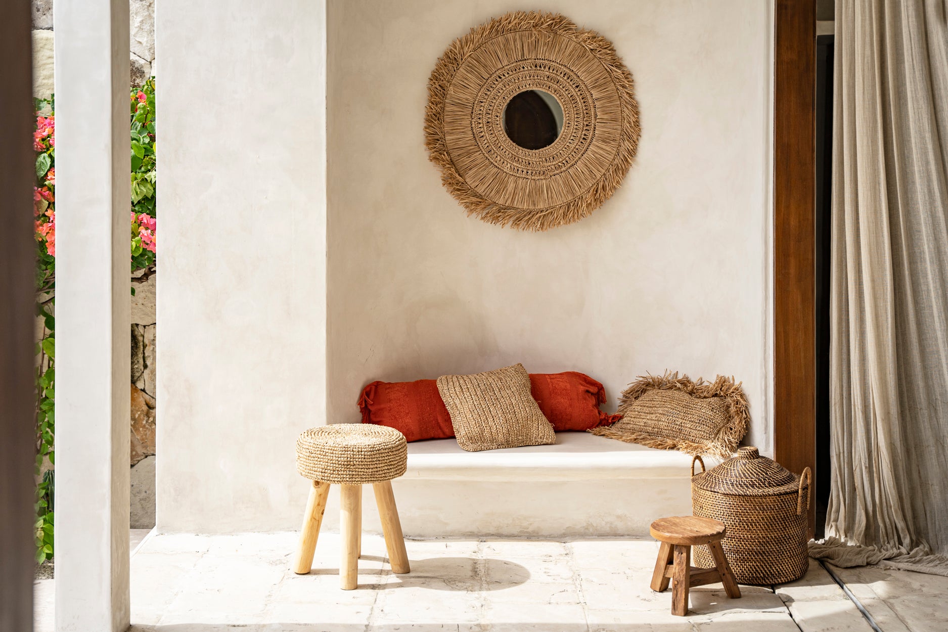 The Raffia Stool - Natural