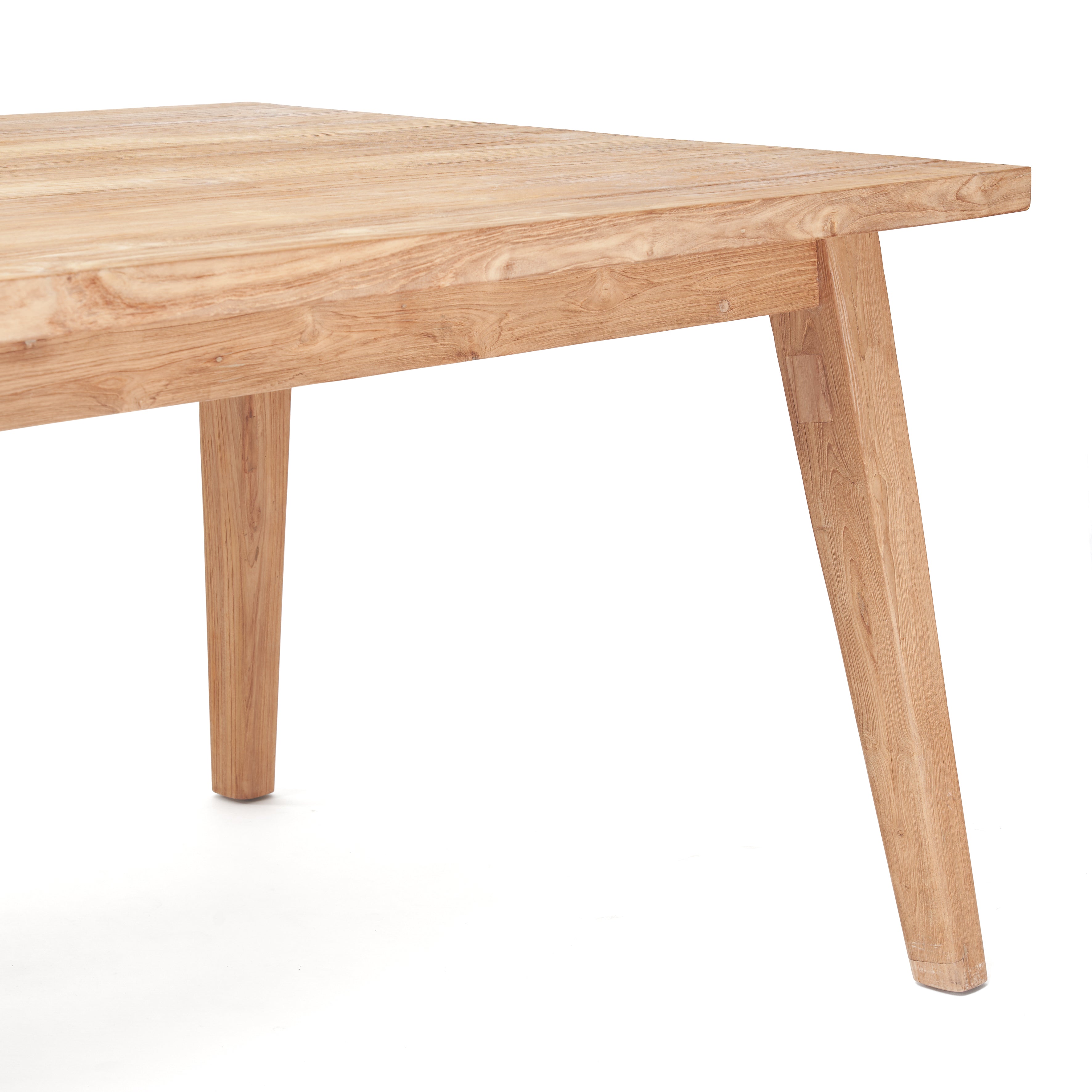 The Luna Dining table - Indoor